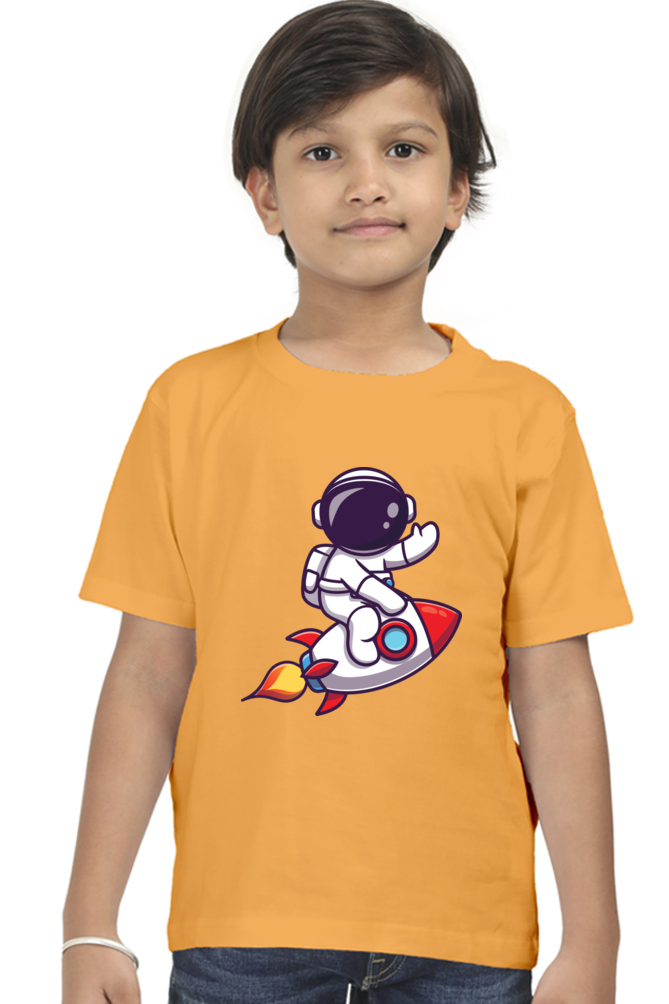 Round Neck Half Sleeve Tee (Astronaut on Rocket)