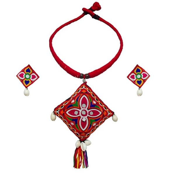 Kutchhi Patch Work and Thread Hasuli Necklace Set with Earrings